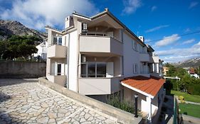 Apartments Crnekovic I Zarok