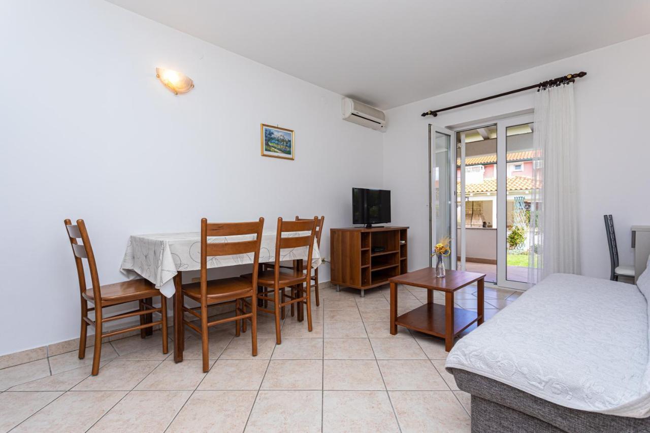 Apartments Crnekovic I Zarok Baška Kültér fotó
